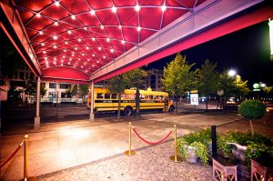 Party- und Eventbus mieten Berlin - Amerikanischer Schulbus für 19 Personen